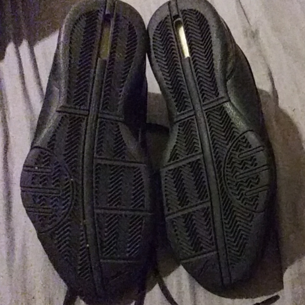 Shoes - Picture 2 of 2